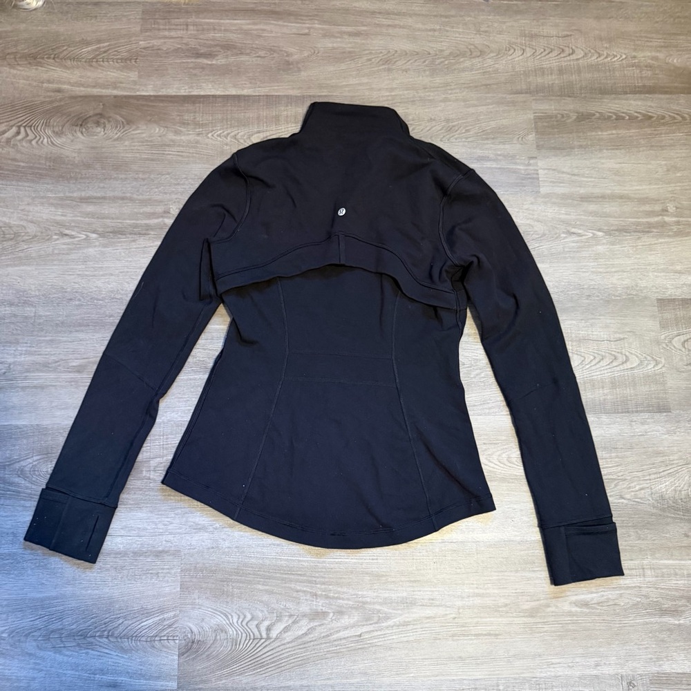 lululemon athletica Black Full-Zip Lightweight Jacket - Picture 4 of 10